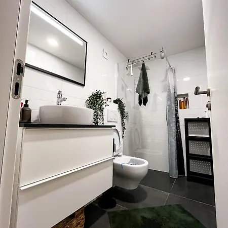 Luxurious In 아파트