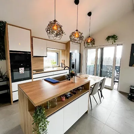 Luxurious In Apartment